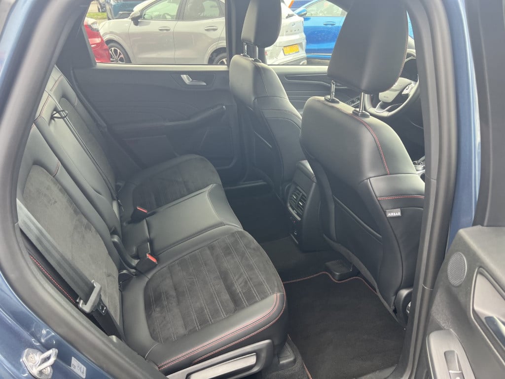 Ford Kuga 2.5 phev e-cvt 225pk st-line x , trekhaak , adaptive cc , winterp