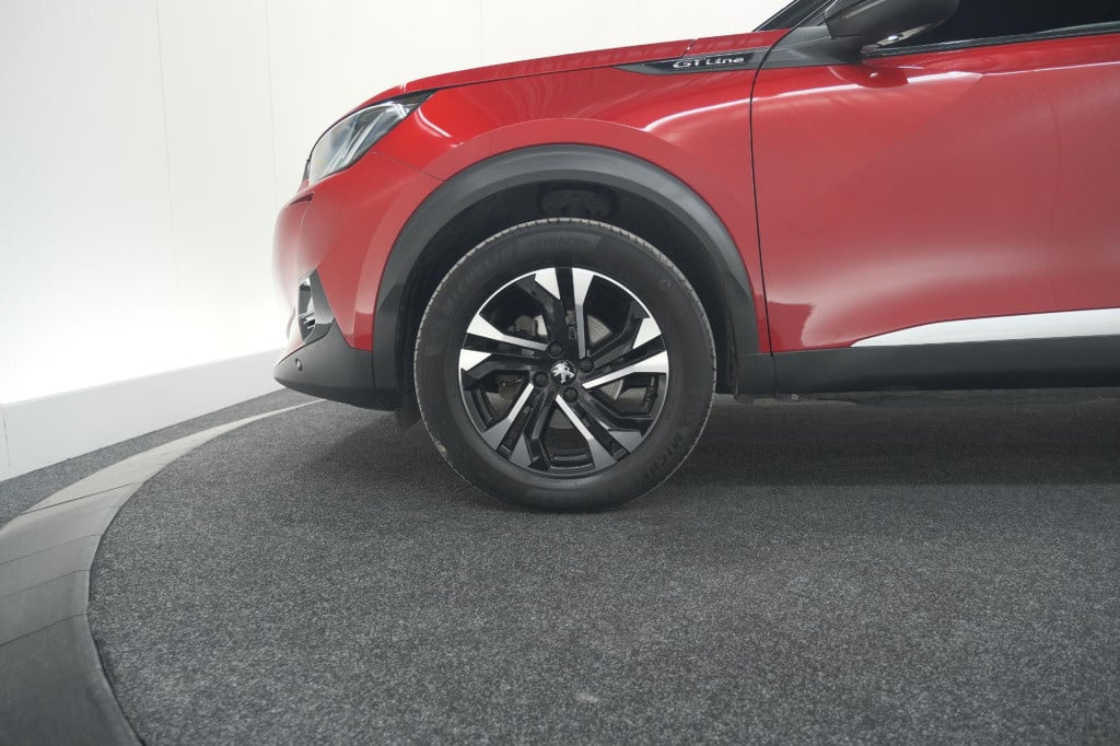 Peugeot 2008 puretech 130 gt-line | trekhaak | camera | apple carplay | par
