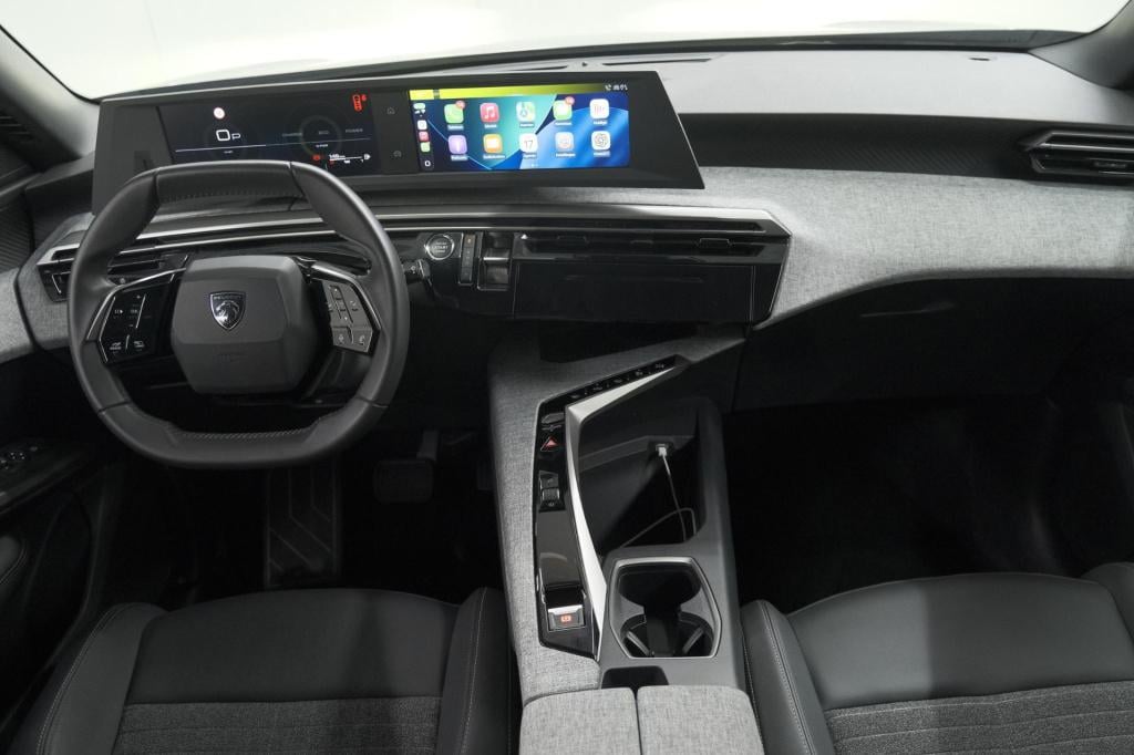 Peugeot 5008 1.2 hybrid 136 allure 7p | camera | apple carplay | airco sepa
