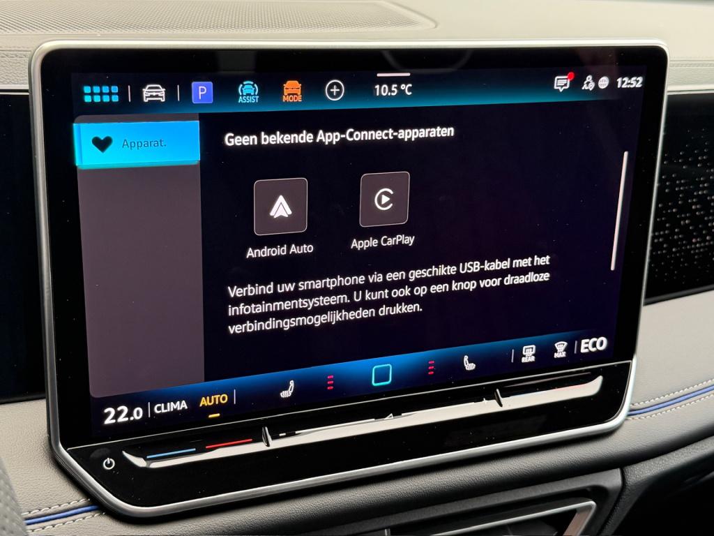 Volkswagen Tiguan 1.5 ehybrid r-line | black line | 360 camera | trekhaak |