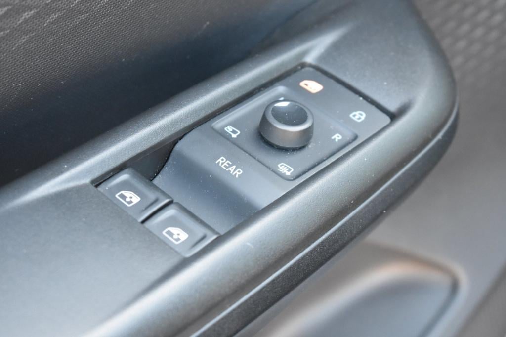 Cupra Born business one 62 kwh soh 93.2% | stoelverwarming | camera | nap |