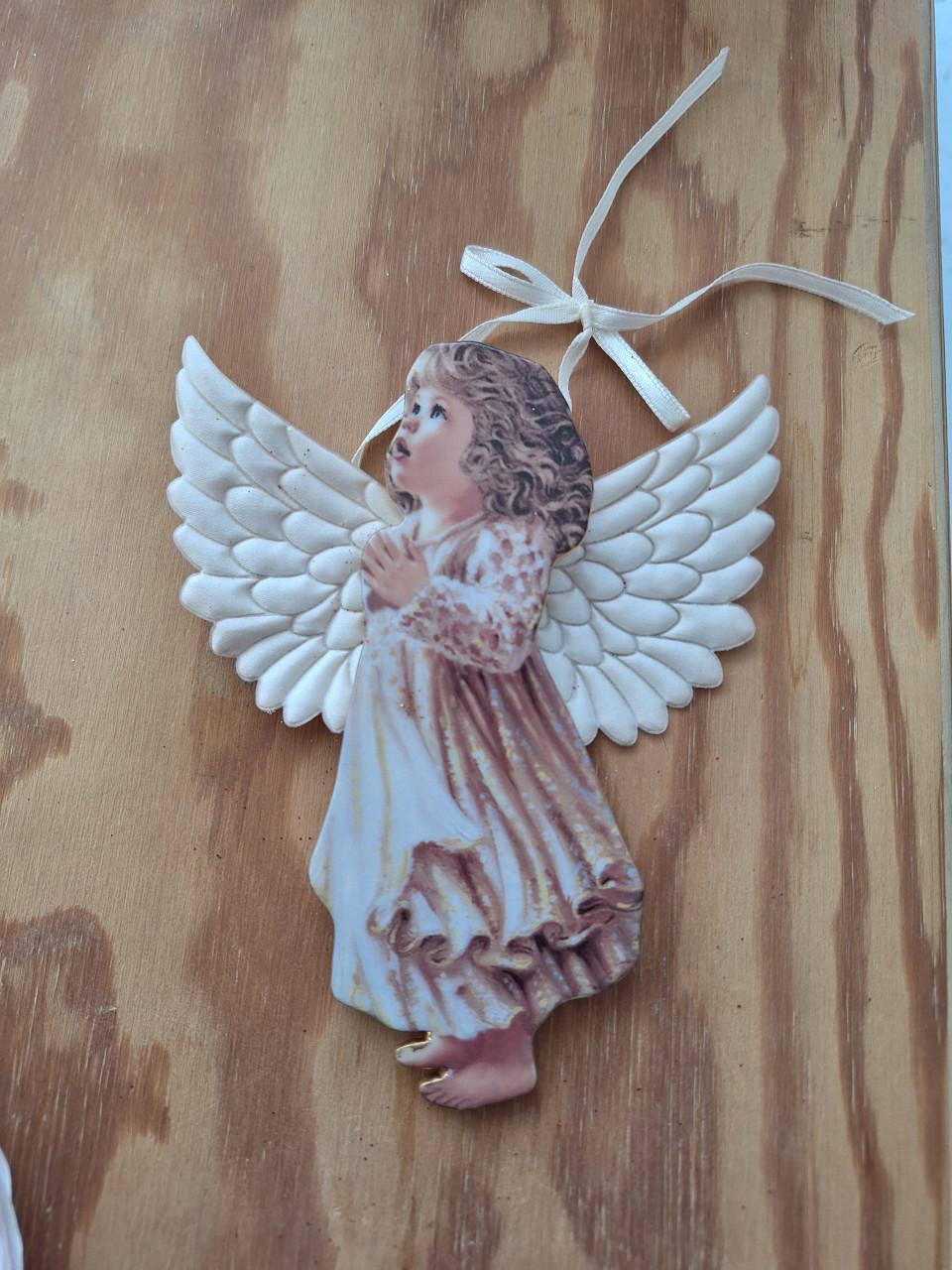 Porseleinen kerst engelen.  Retro items