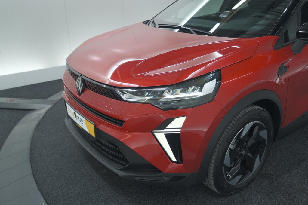 Renault Captur 1.6 e-tech full hybrid 145 techno | advanced driving | camer