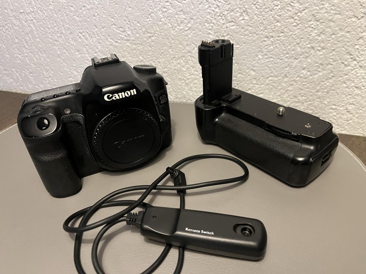 Canon EOS 40D + accessoires (incl. grip & remote)