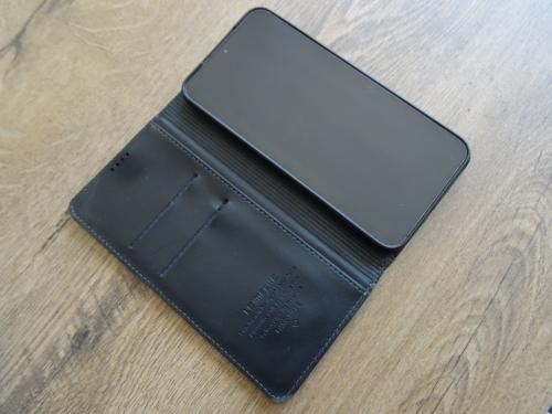 Samsung Galaxy S23+ + leren hoesje – zo goed als nieuw