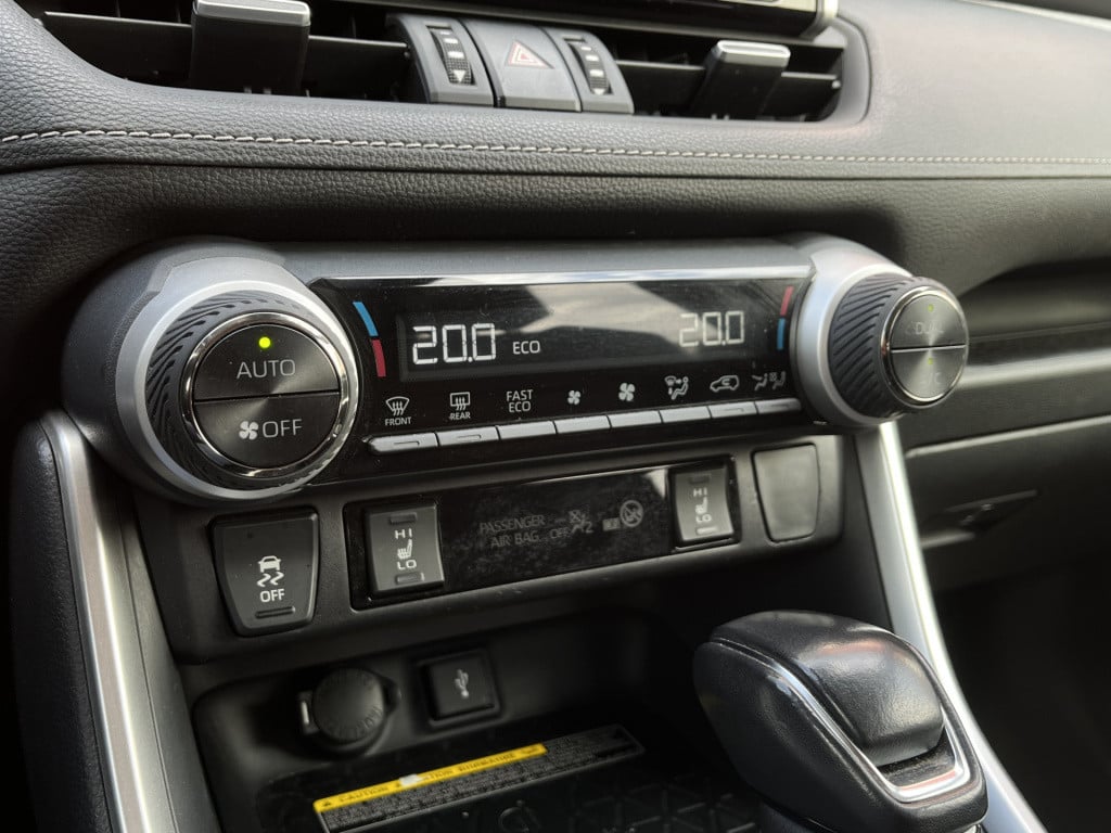 Toyota Rav4 2.5 hybrid awd executive | leer | trekhaak | memory | camera