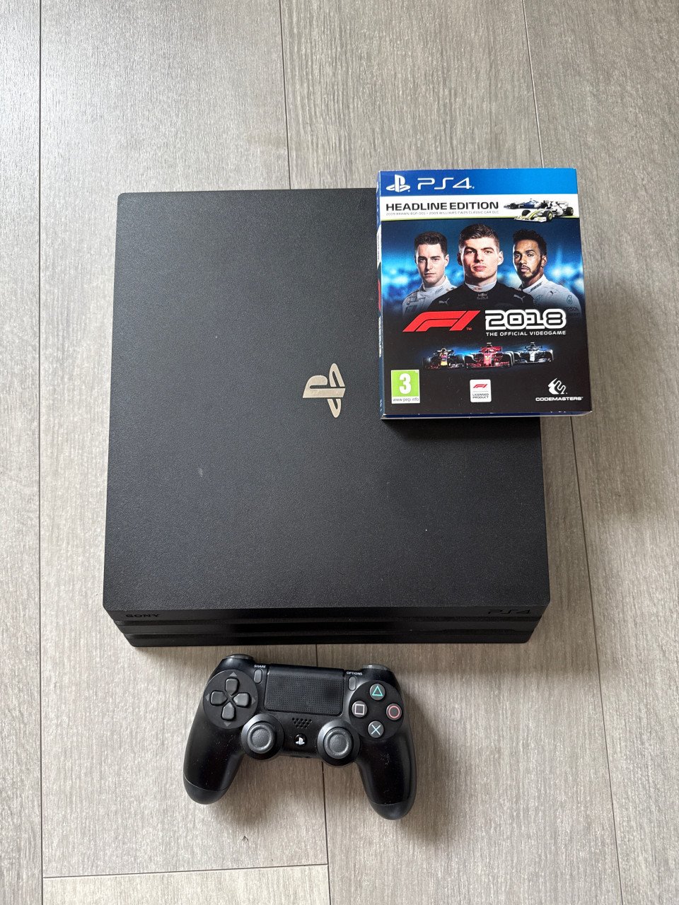 Playstation 4 pro met controller
