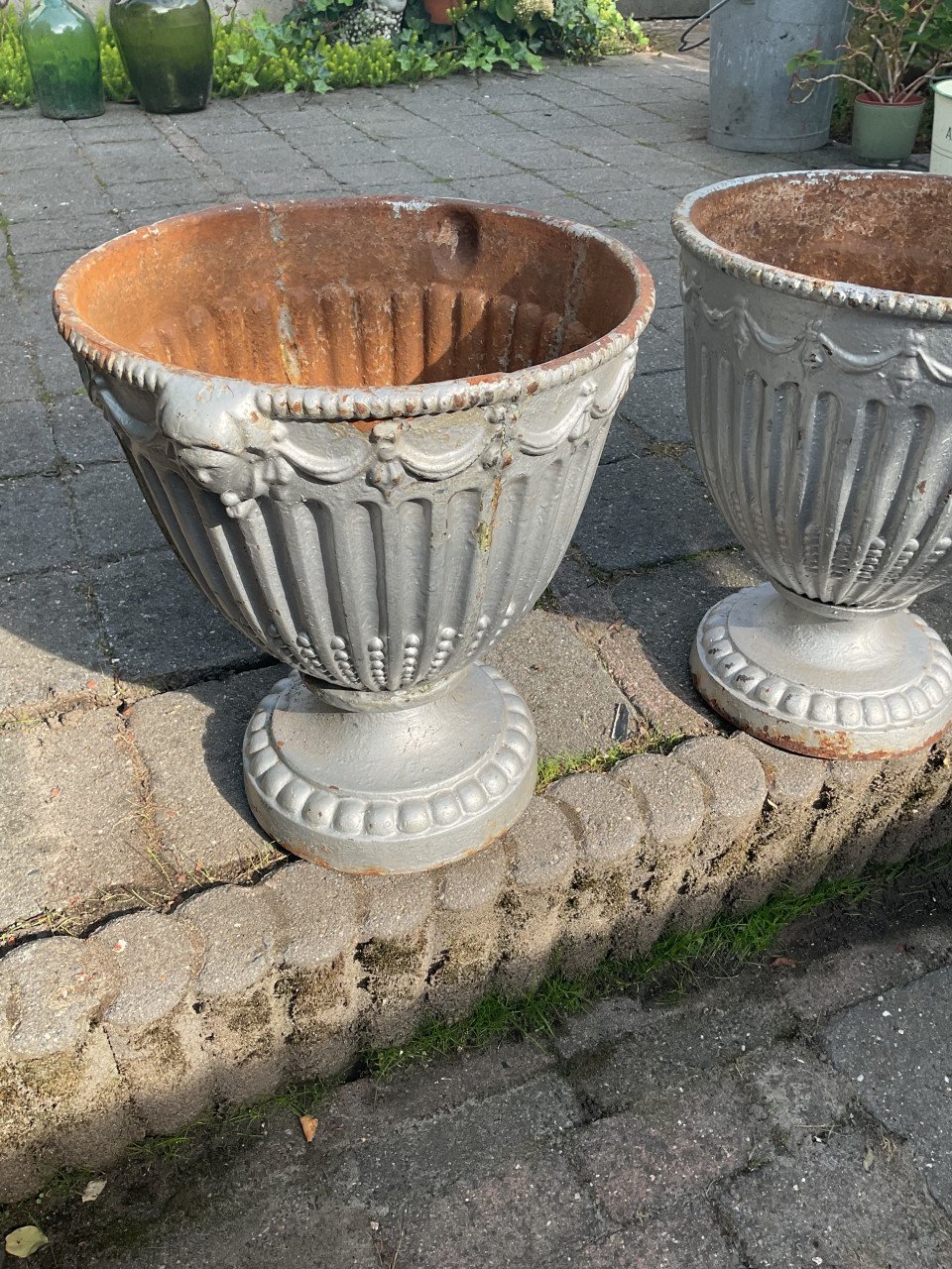 Antieke gietijzeren vazen ( set )