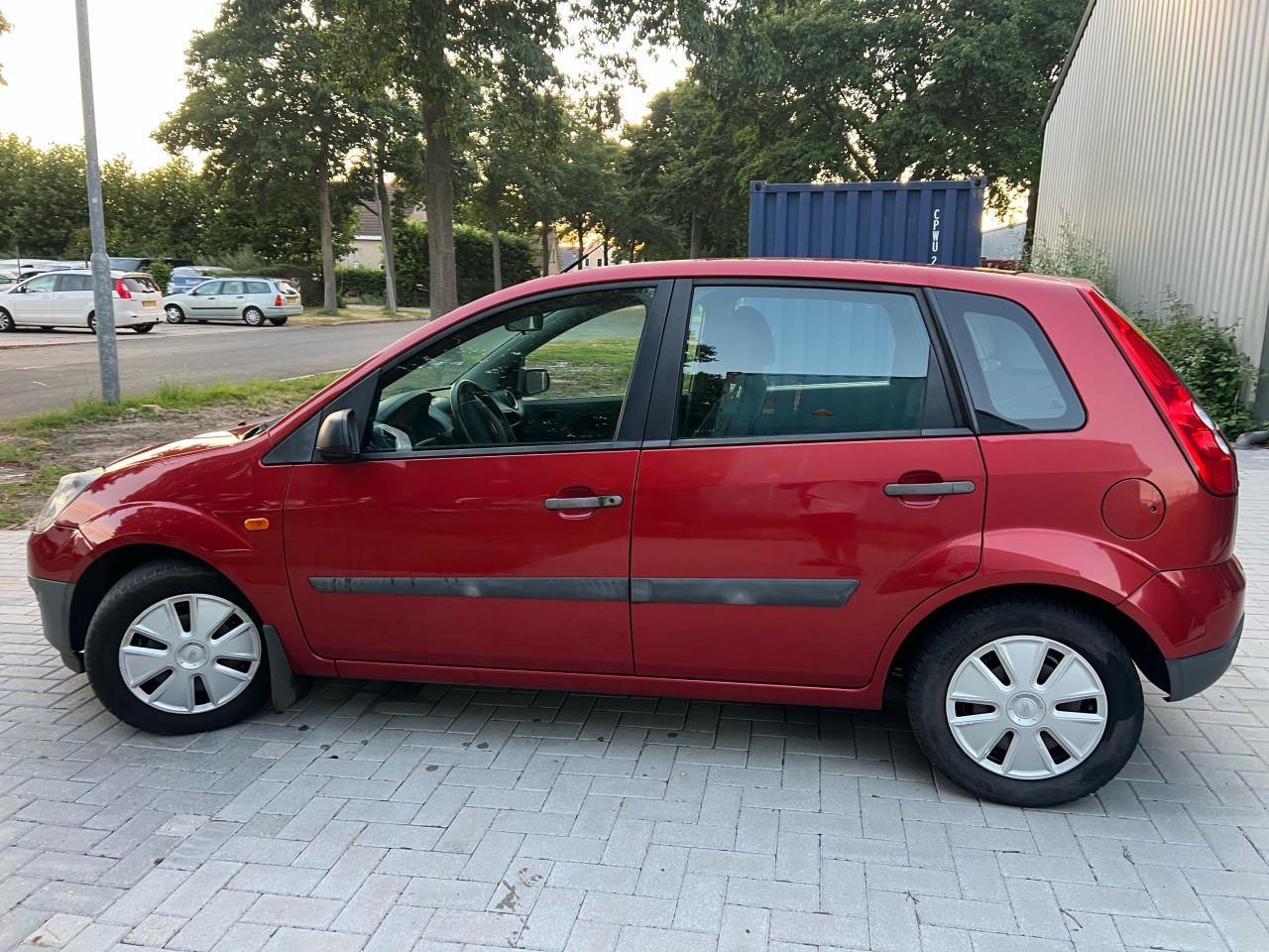 Ford Fiesta 1.3-8V Champion 137.823Km Jaar Apk
