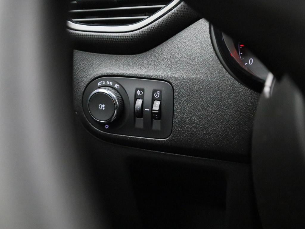 Opel Crossland X 1.2 edition | parkeersensoren achter | navigatie | airco |