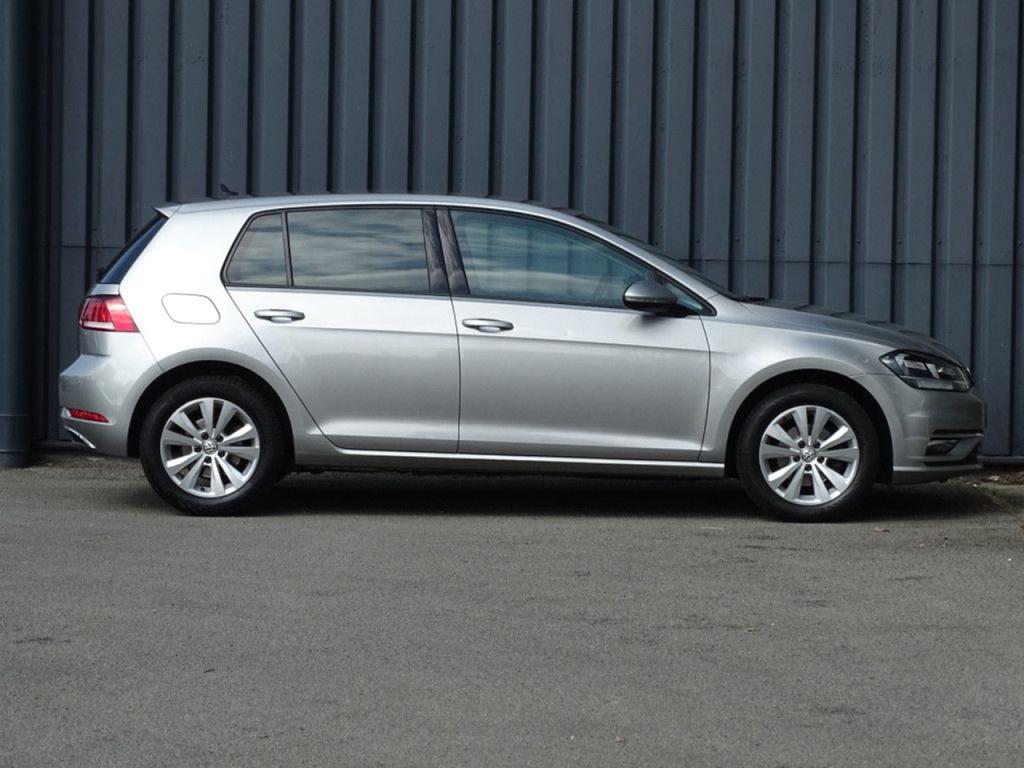Volkswagen Golf 1.0 tsi comfortline automaat | navi | bluetooth