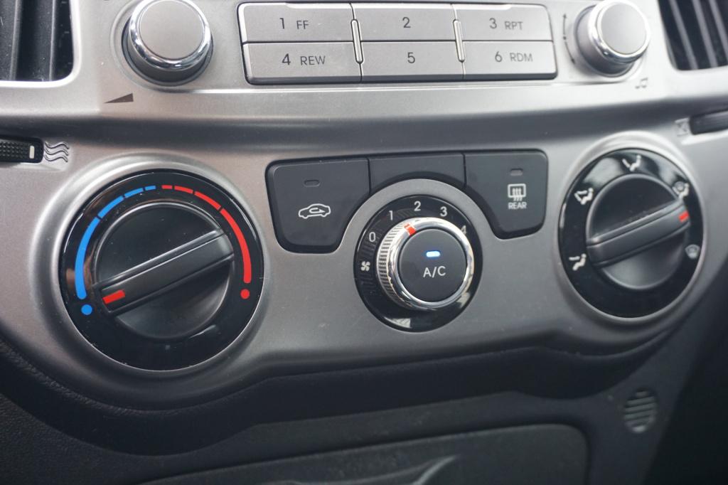 Hyundai I 20 1.2i i-drive airco / elektr. ramen / lm velgen / apk t/m 02-20
