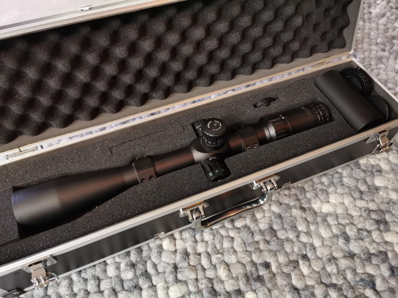 Hawke Sidewinder 30 8.5-25x42