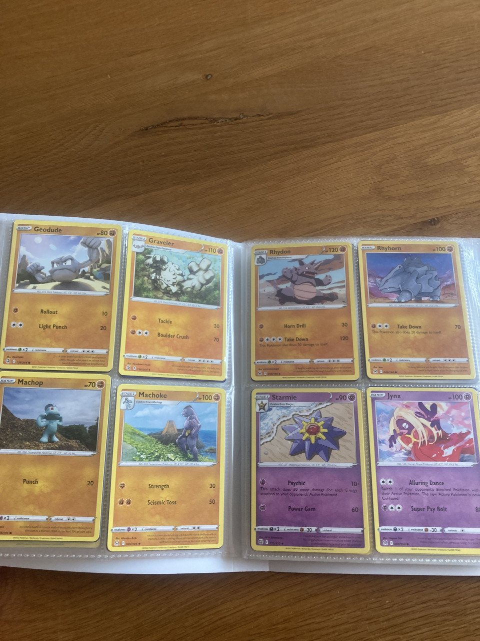 Map met Pokemon kaarten