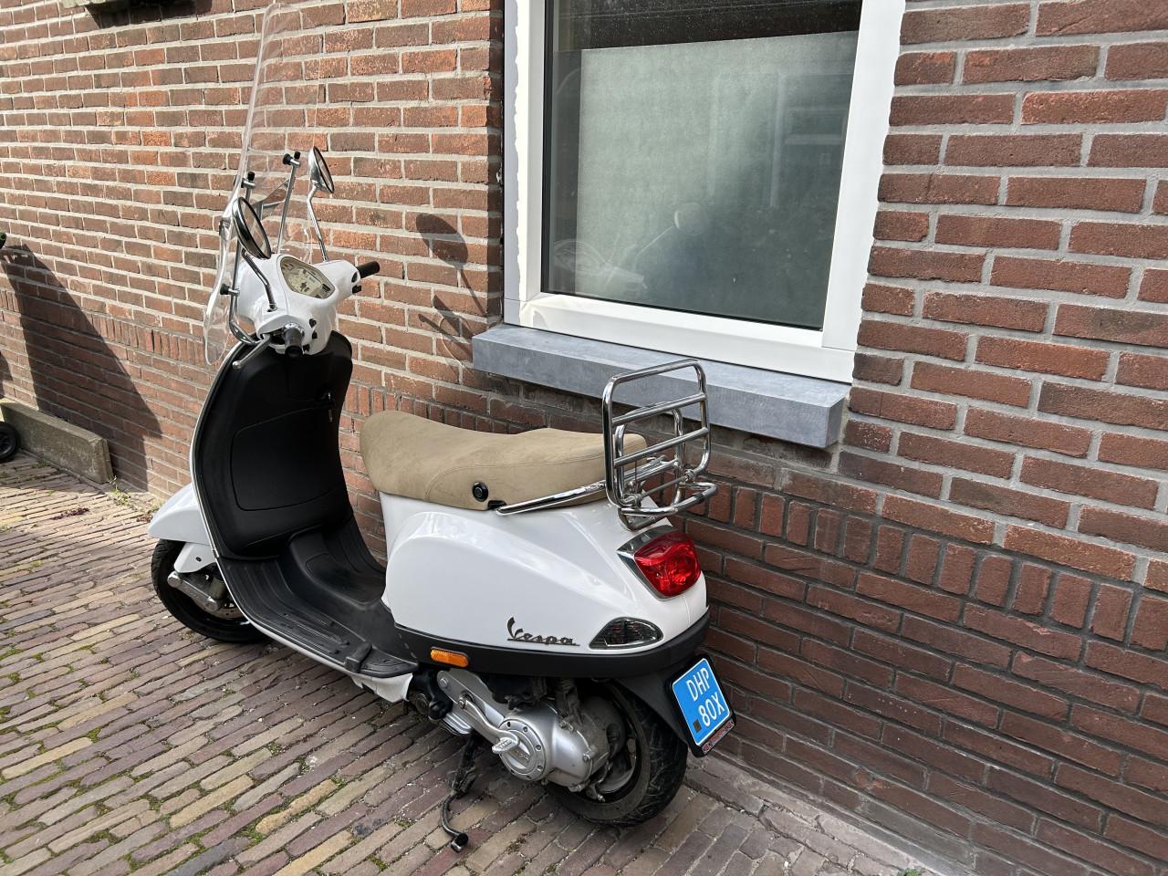 Vespa LX50