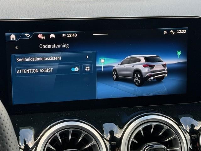 Mercedes-Benz Gla-klasse 200 business solution amg l panoramadak l mbux l m