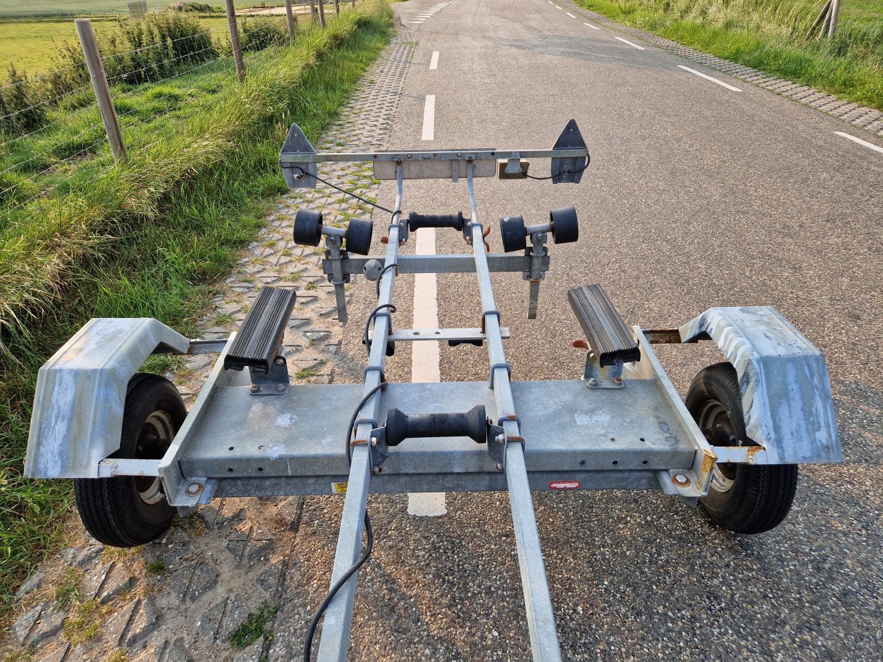 Boottrailer Atlas trailer met 750 kg Knott as 4.50 meter