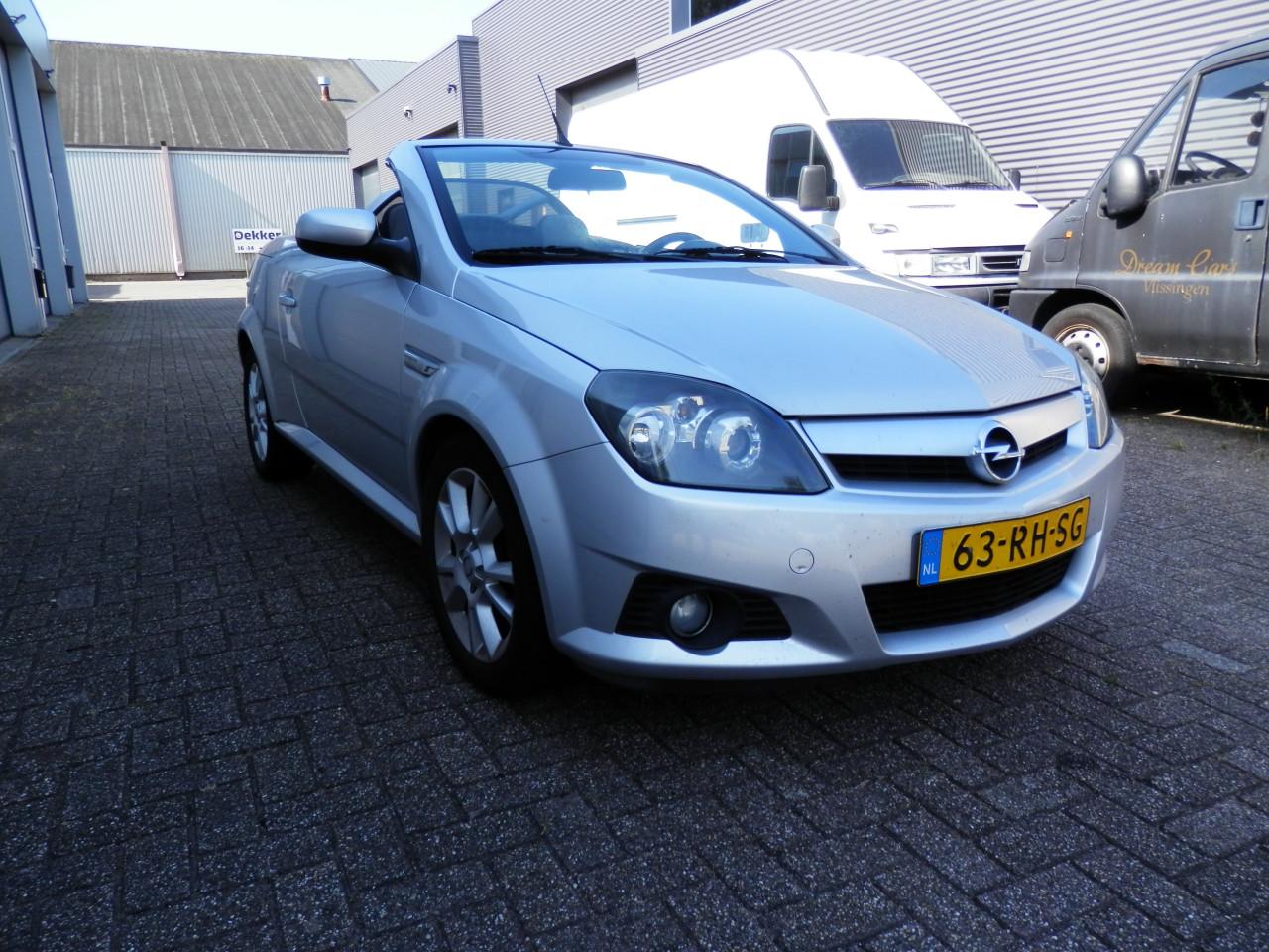 Auto Garant Biedt Aan: Opel Tigra 1.4 16v Sport