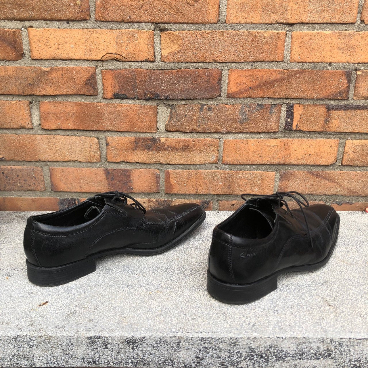 Clarks maat 8 is 42.