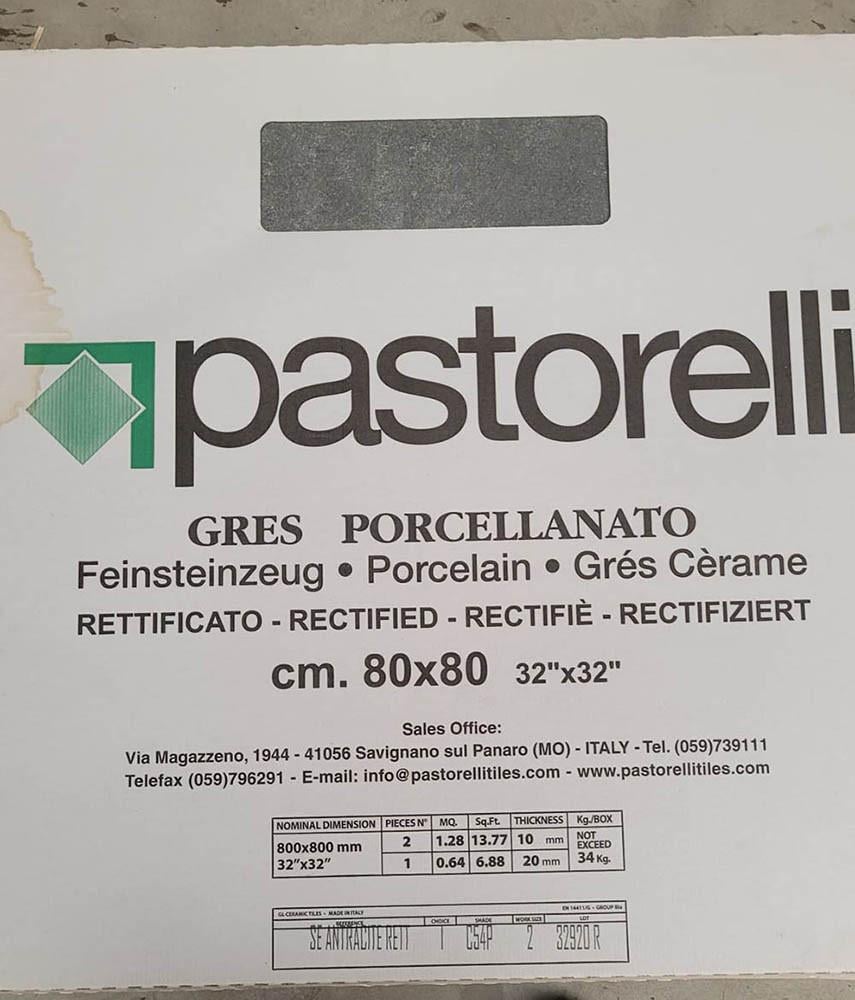 3030-441 ca 3,84m² betonlook antraciet, 80x80, partijprijs