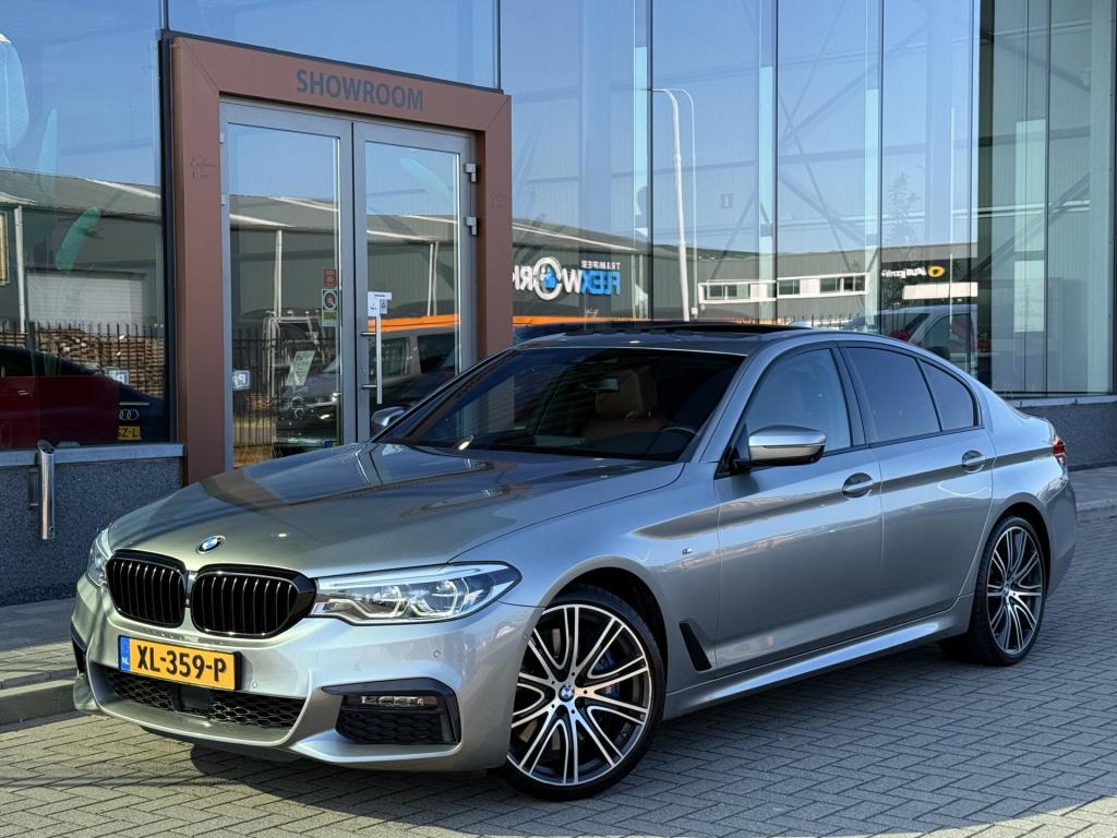 BMW 5 Serie 540i xdrive high executive m-sport | acc | leder | harman / kar