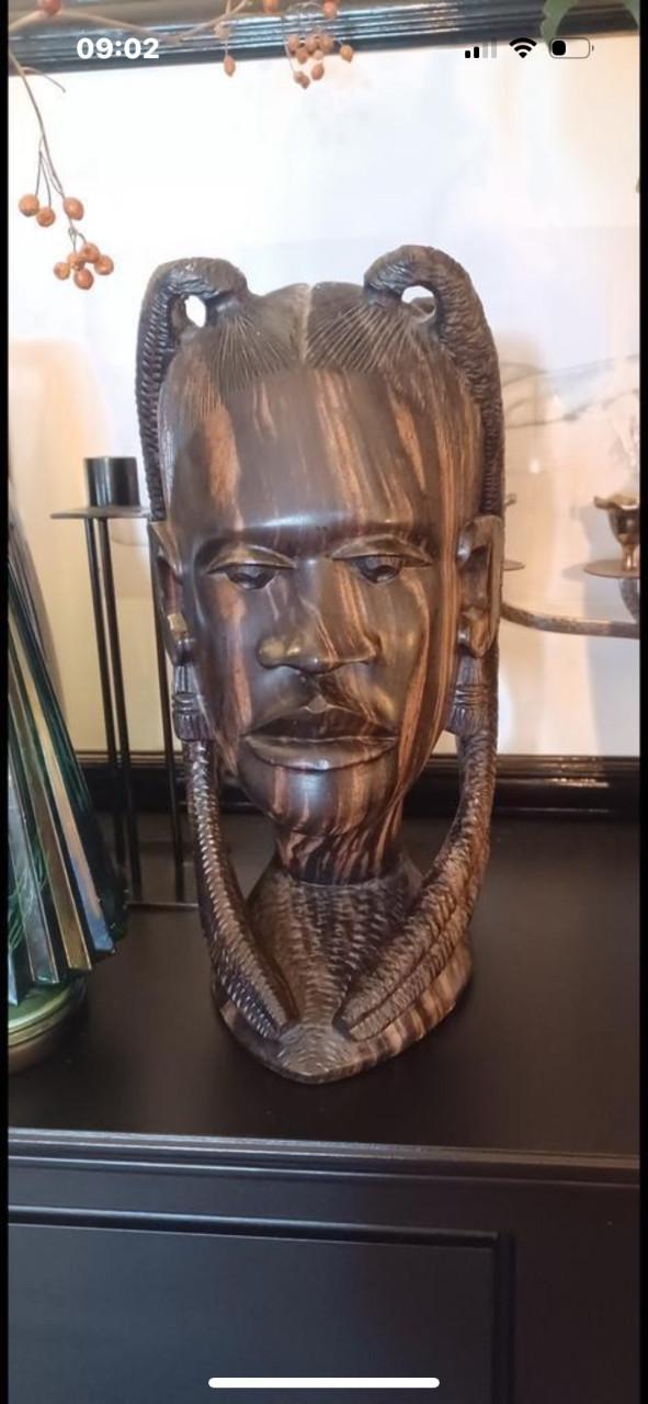 Ebben-houten buste Afrikaanse vrouw