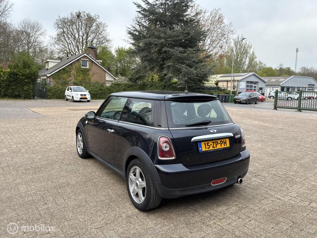Mini 1.6 Cooper Chili Airco Navi kmst170.254 Nap BJ2008