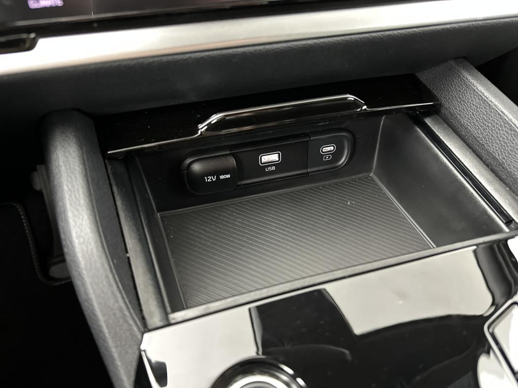 Kia Sportage 1.6 t-gdi hybrid dark edition | stuur-/stoelverwarming | navig