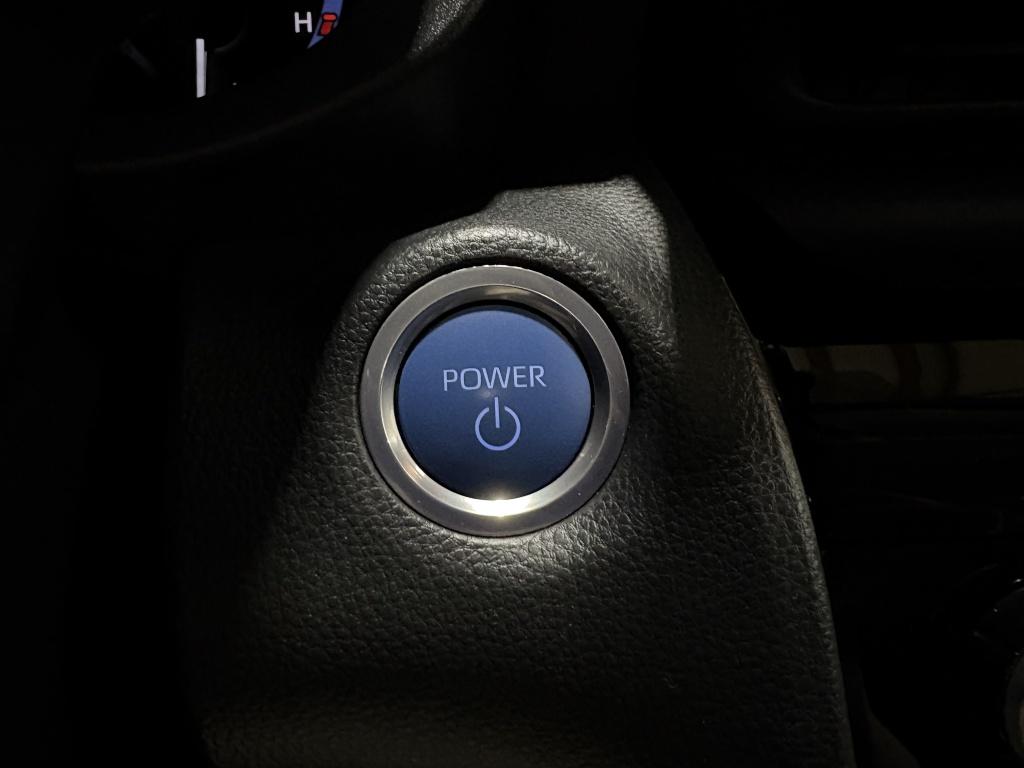 Toyota Yaris Cross 1.5 hybrid executive | 360 camera | bsm | stoelverwarmin