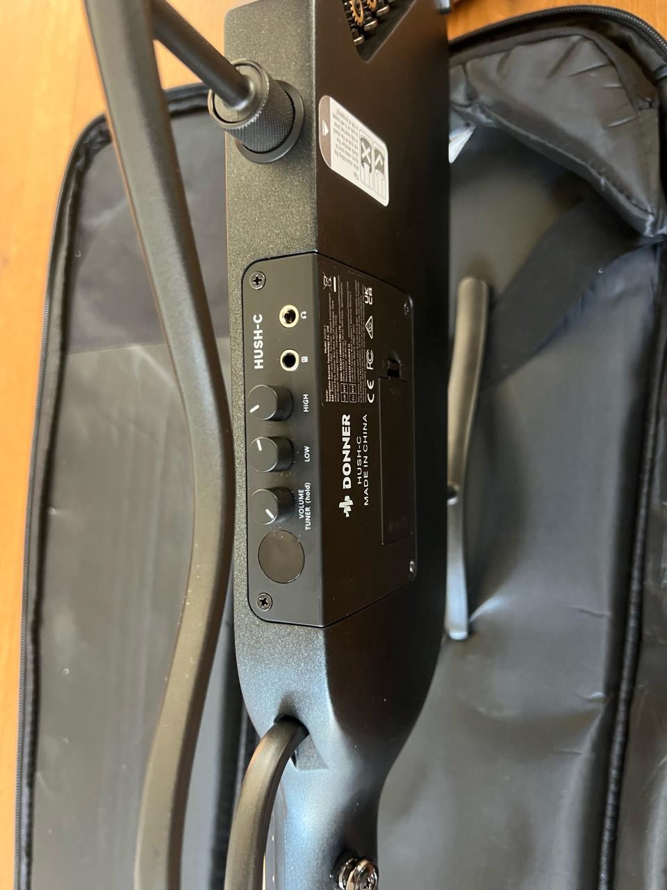 Donner hush c reisgitaar