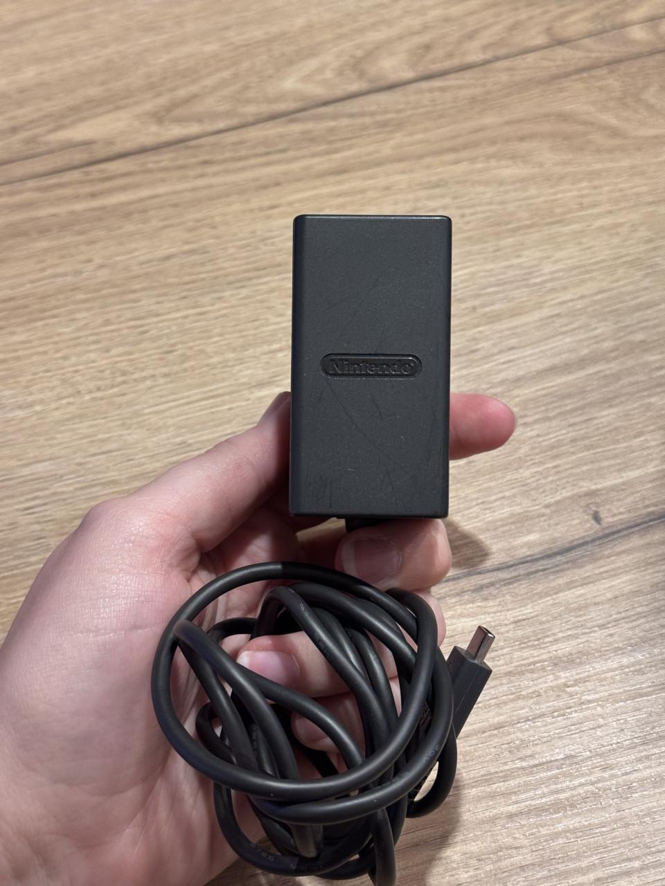 Nintendo Switch V1 grijs met accessoires.