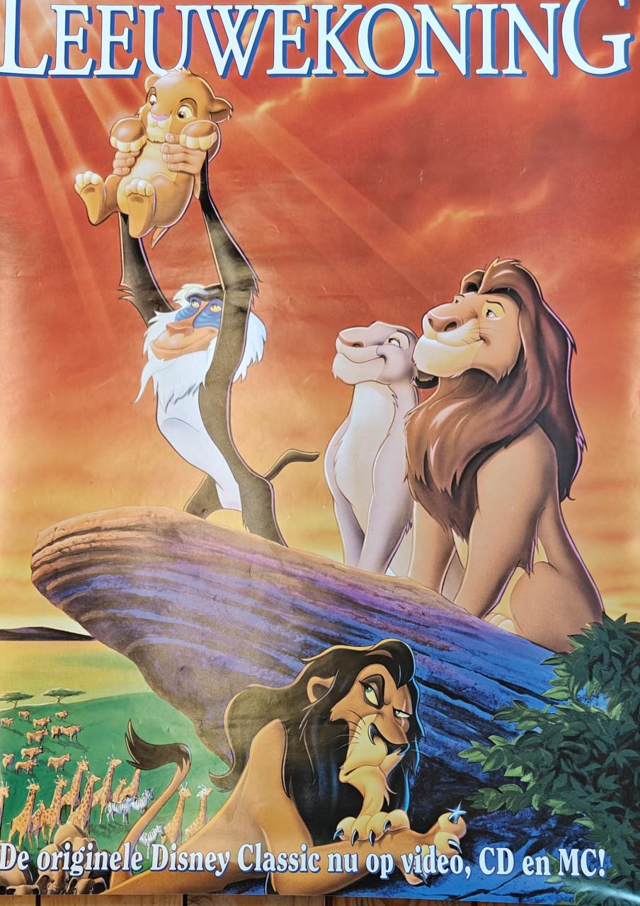 3 posters van Walt Disney in een koker.
