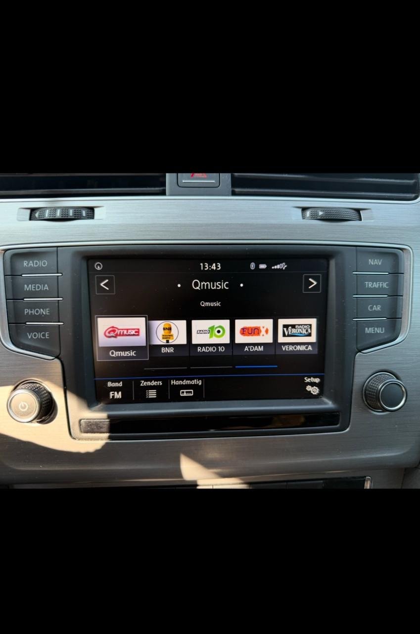 Volkswagen Golf 1.0 TSI 110pk 5D 2016 Grijs