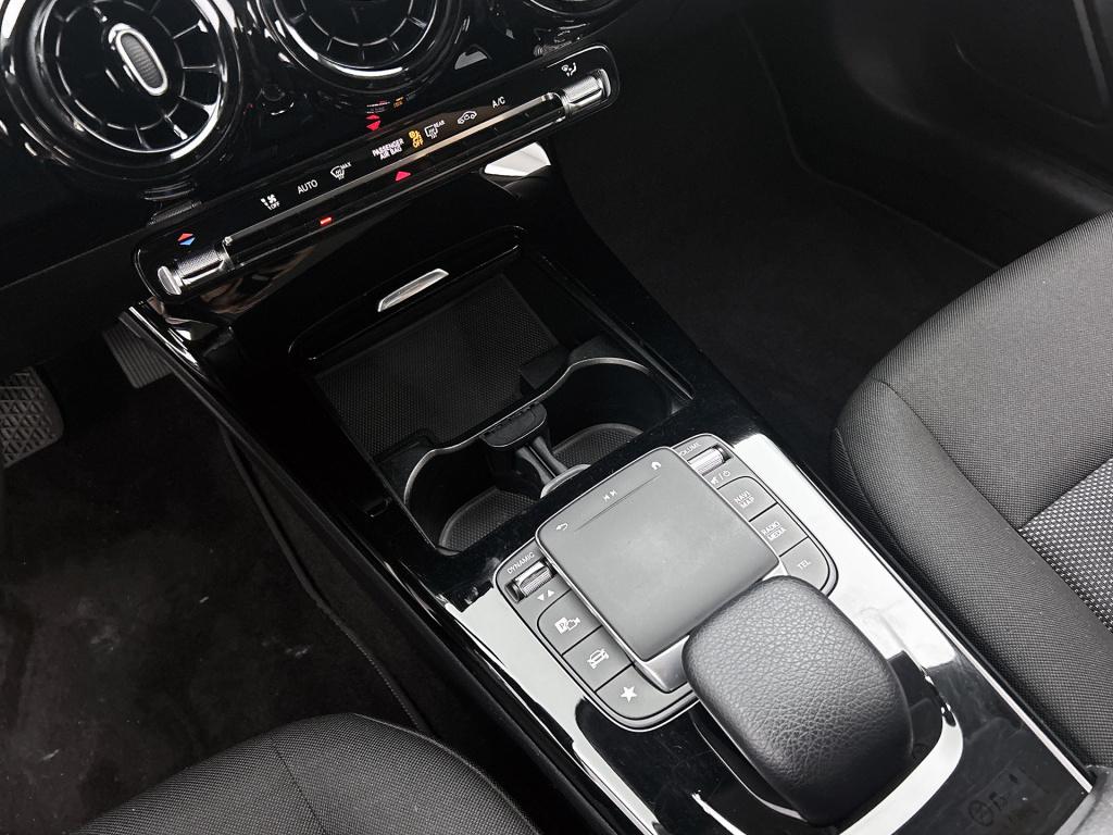 Mercedes-Benz A-Klasse 180 business solution ledkoplampen |  achteruitrijca