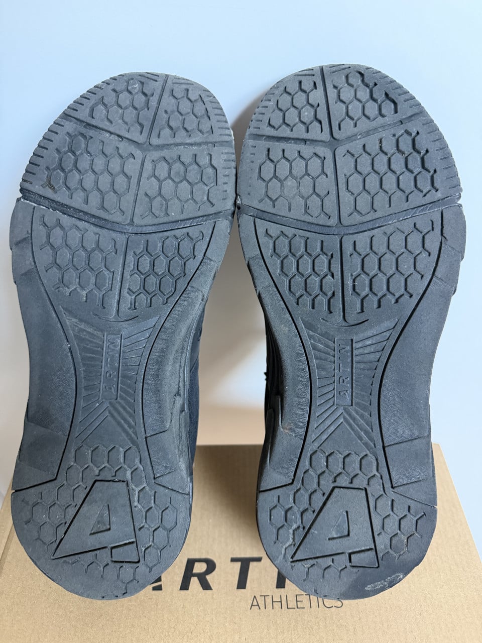 Artin mesh trainer zwart maat 43