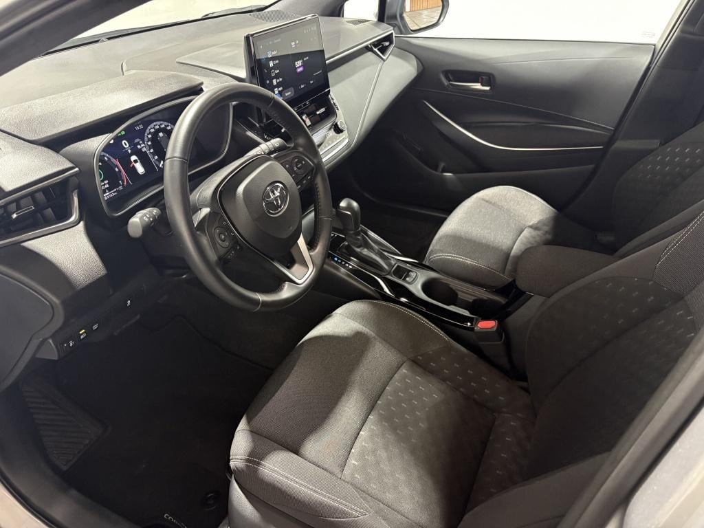 Toyota Corolla Touring Sports hybrid 140 active | demo |