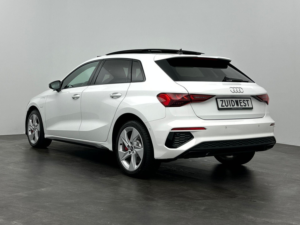 Audi A3 sportback 45 tfsi e s-line pano b&o matrix carplay
