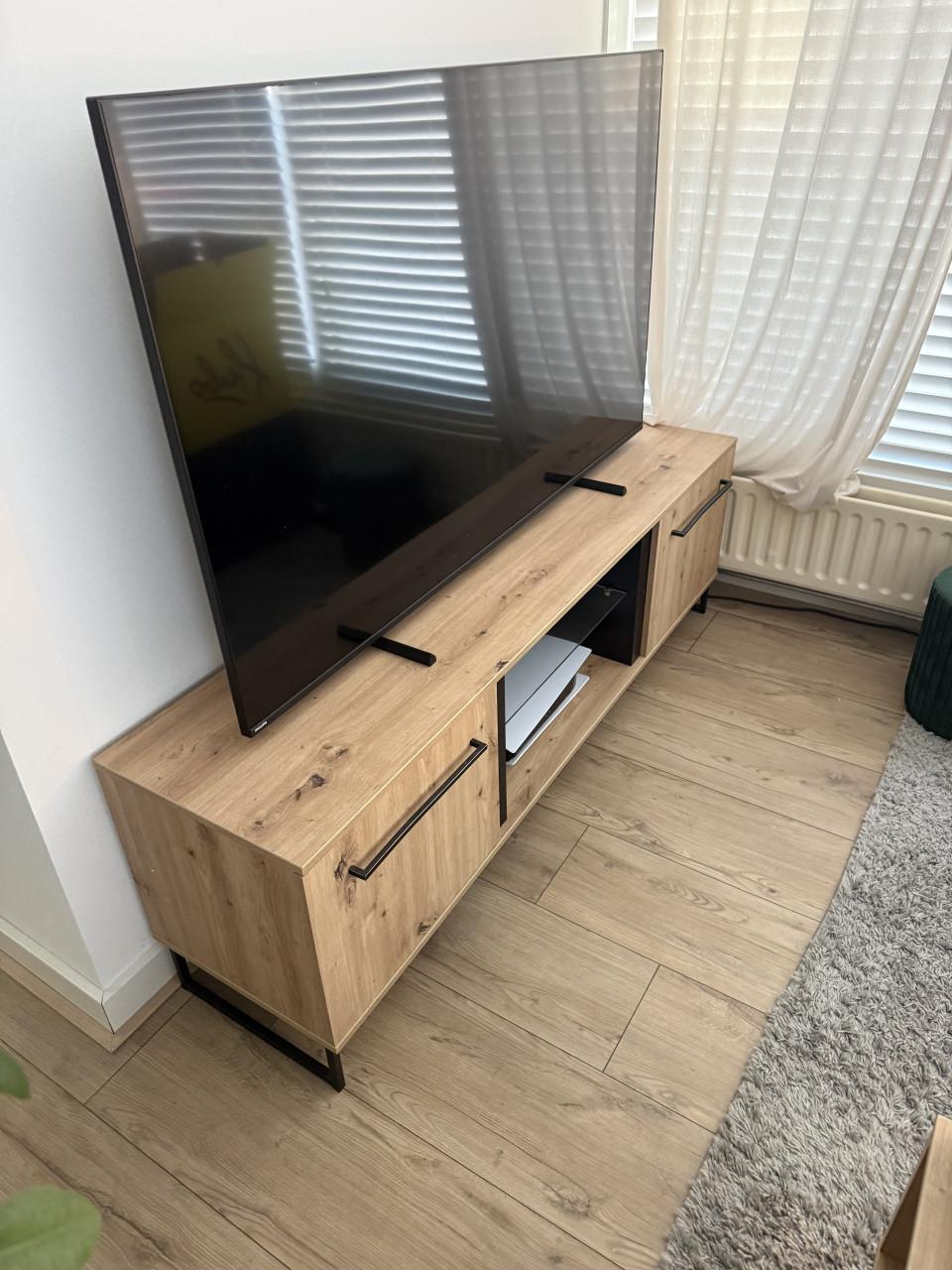 Modern TV-meubel van Meubella – Zeer goede staat