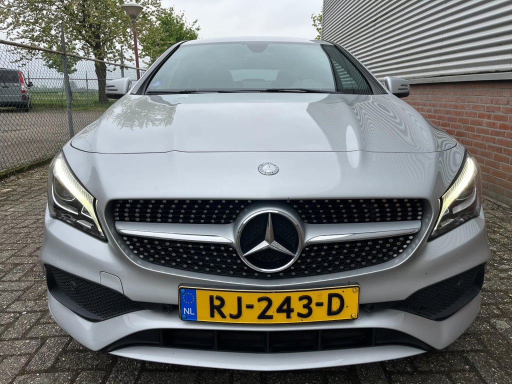 Mercedes-Benz Cla shooting brake 180 ambition amg edition | orig. nl | trek