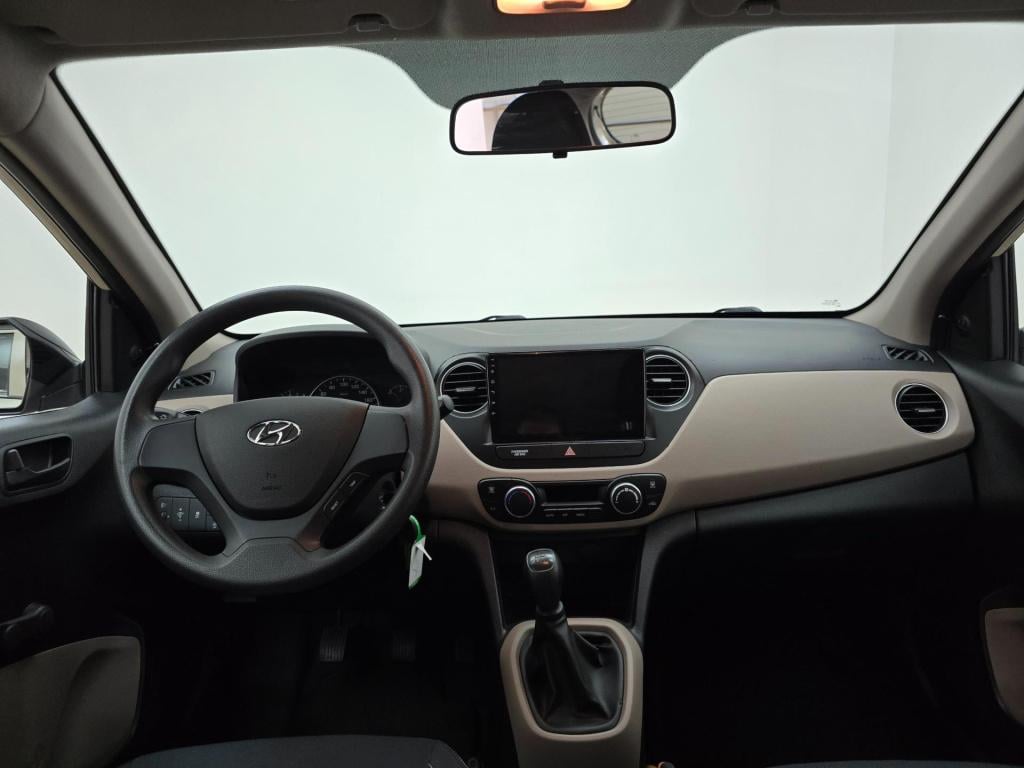 Hyundai I 10 occasion 1.0i i-motion | creme | tweedehands hyundai i10 | air
