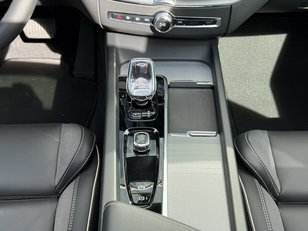 Volvo XC60 t8 455pk recharge black edition| full options !!