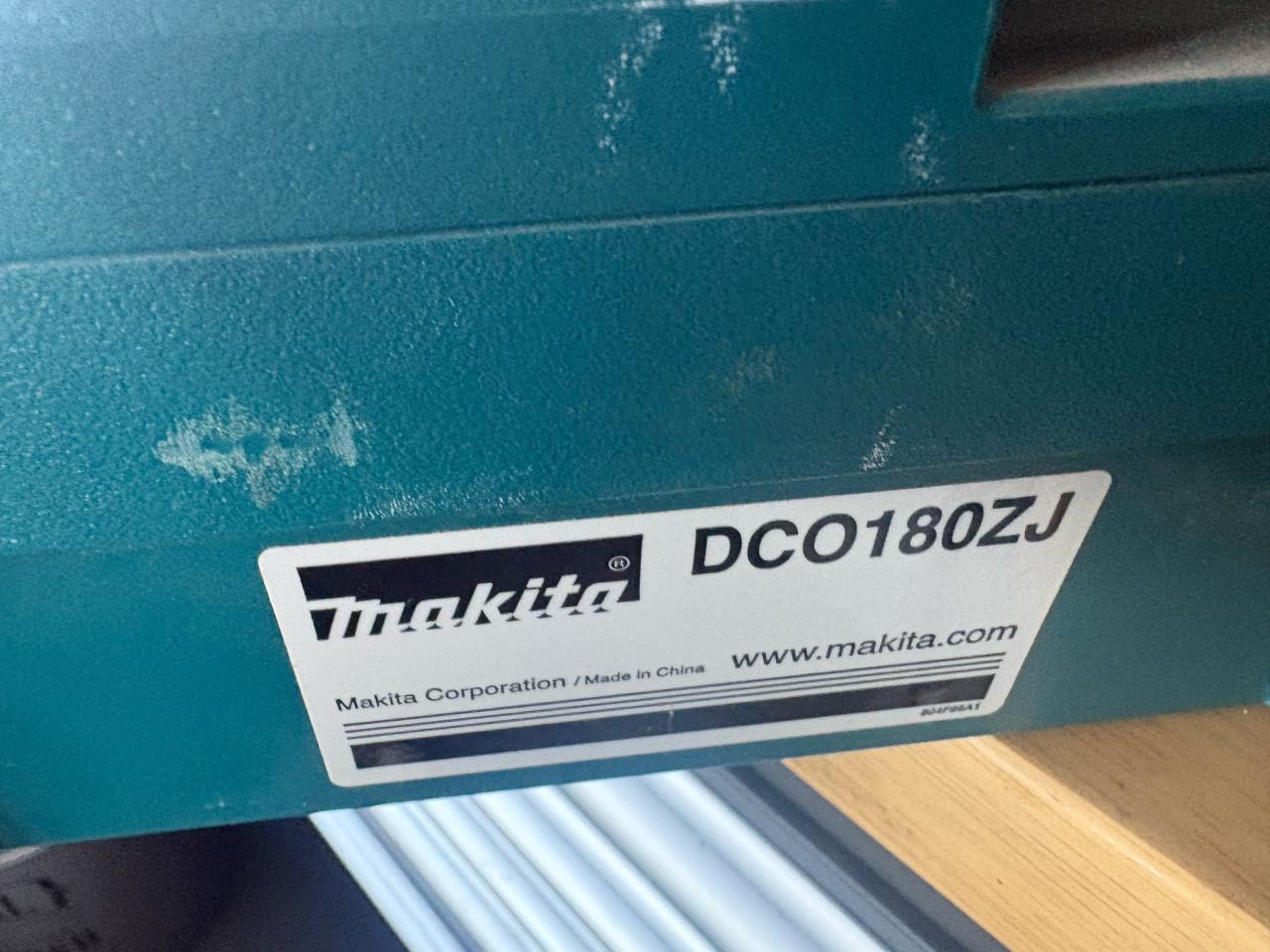 Makita gipsfrees 18v DCO 180 ZJ