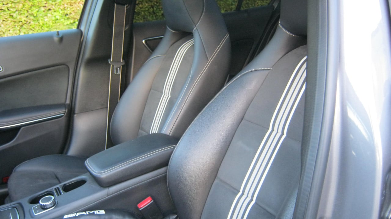 TE KOOP MERCEDES GLA 250  4MATIC MET WEINIG KM 27500 EURO