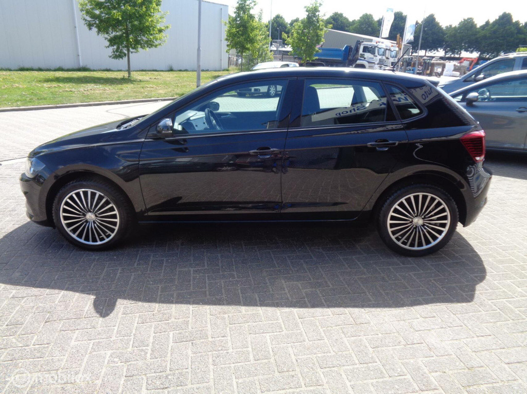 Volkswagen Polo 1.0 tsi beats/airco/pdc/carplay/17''lm velgen/led