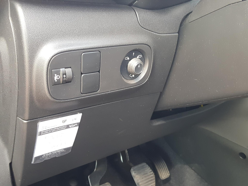 Citroen C3 1.2 puretech 83pk s&s c-series trekhaak | navigatie | cruise & c