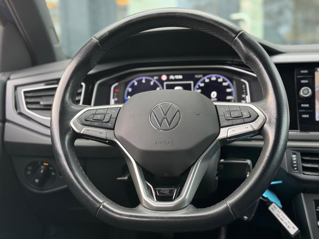 Volkswagen Taigo 1.0 tsi r-line * panoramadak * camera * led * clima