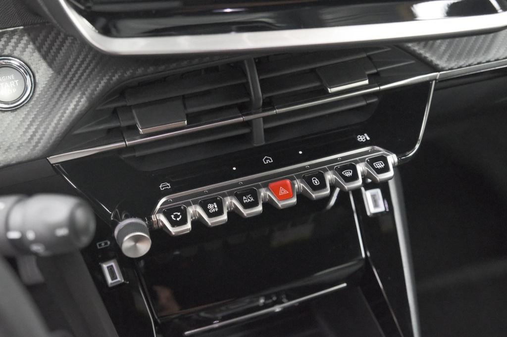 Peugeot E-2008 ev allure 54 kwh | 97,2% soh | 11 kw lader | apple carplay |