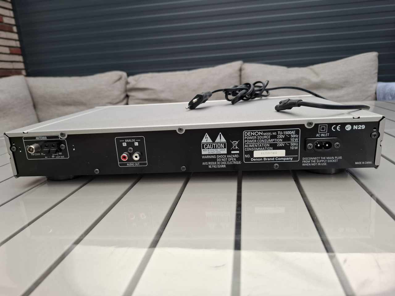 Denon tuner type TU-1500AE.