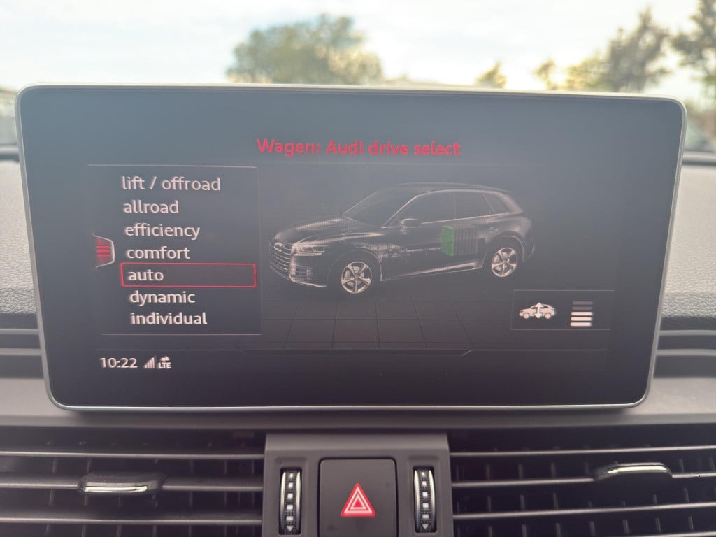 Audi Q5 55 tfsi e quattro competition s-line | luchtvering | head-up | 20"|