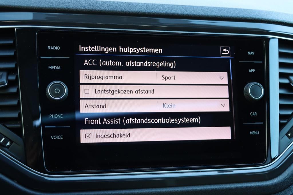 Volkswagen T-roc 1.5 tsi sport